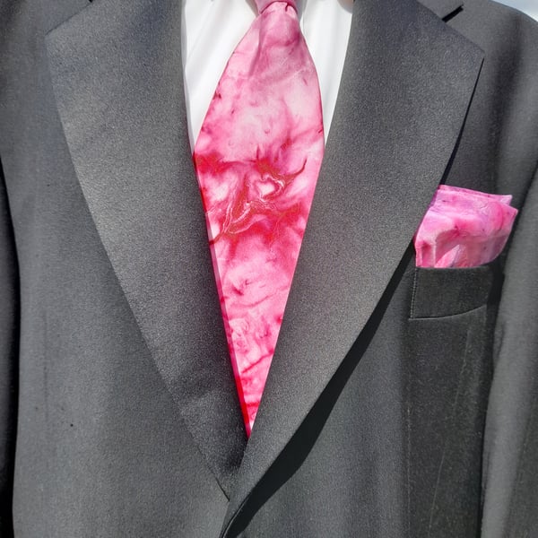 Pink Pure Silk Tie and Hanky set. Hand Dyed and Groovy !