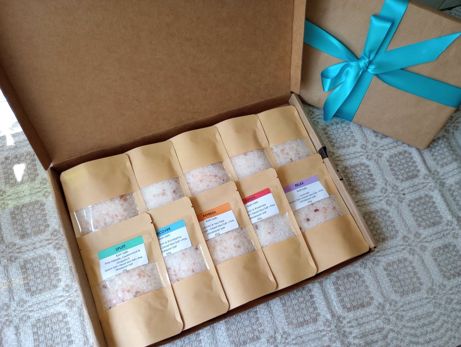 bath salt letterbox gift, mineral foot soak, home aromatherapy, spa gift set