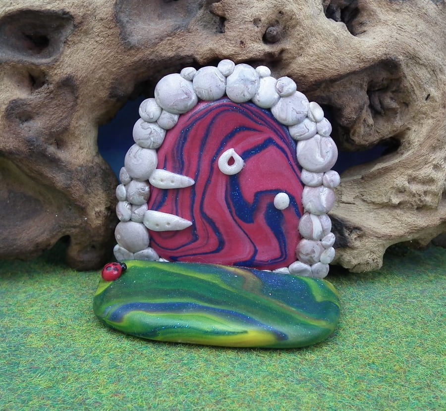 Freestanding Gnome Portal 2.75" OOAK Sculpt Fairy Door