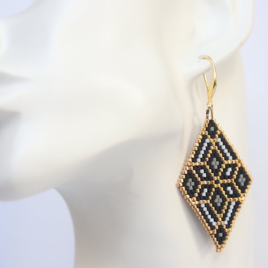 Diamond Shaped Beaded Earrings with Gold, Black and Grey Design