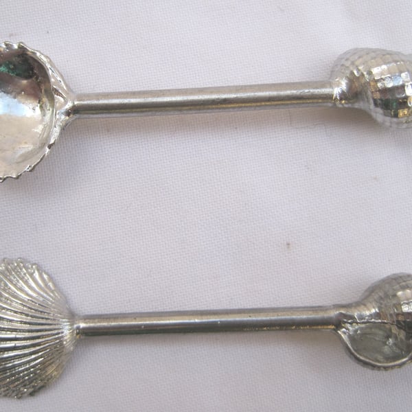 Solid pewter 'Shell' spoon
