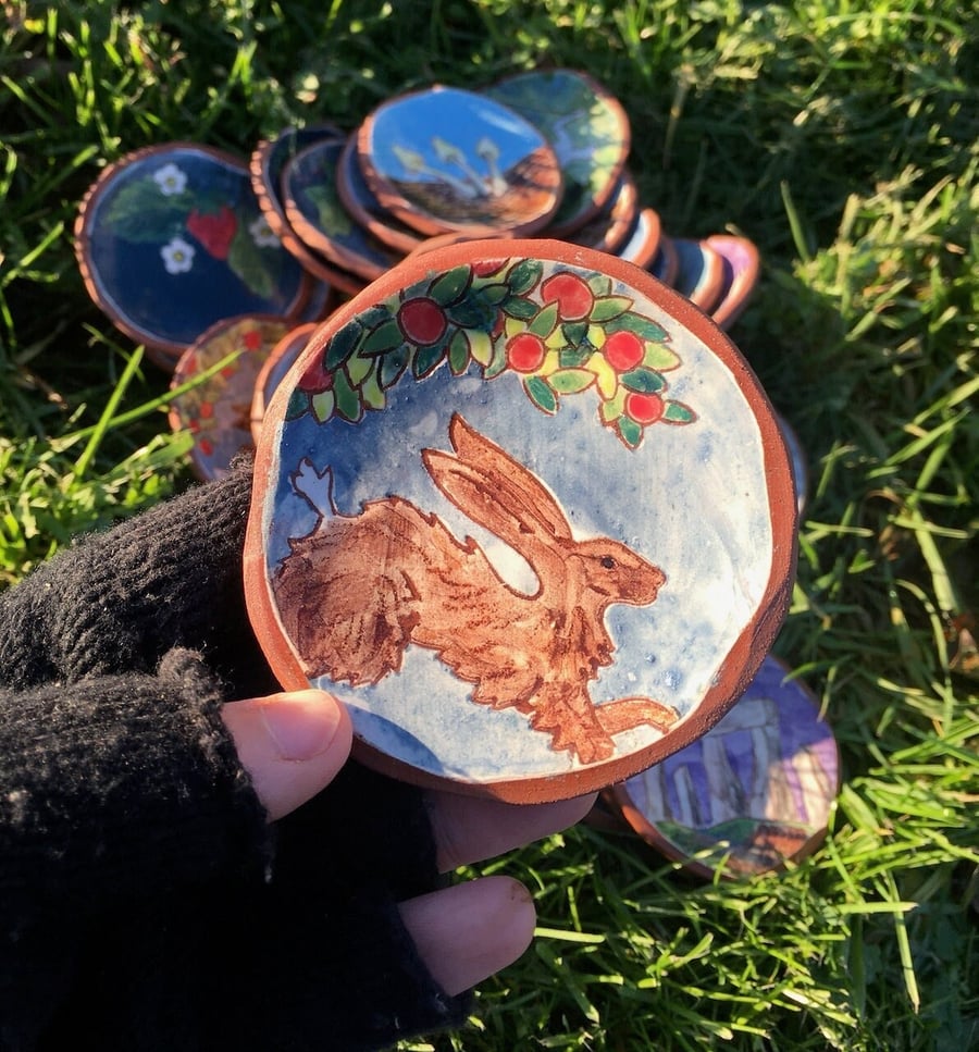 Apple Orchard Hare Palm Dish