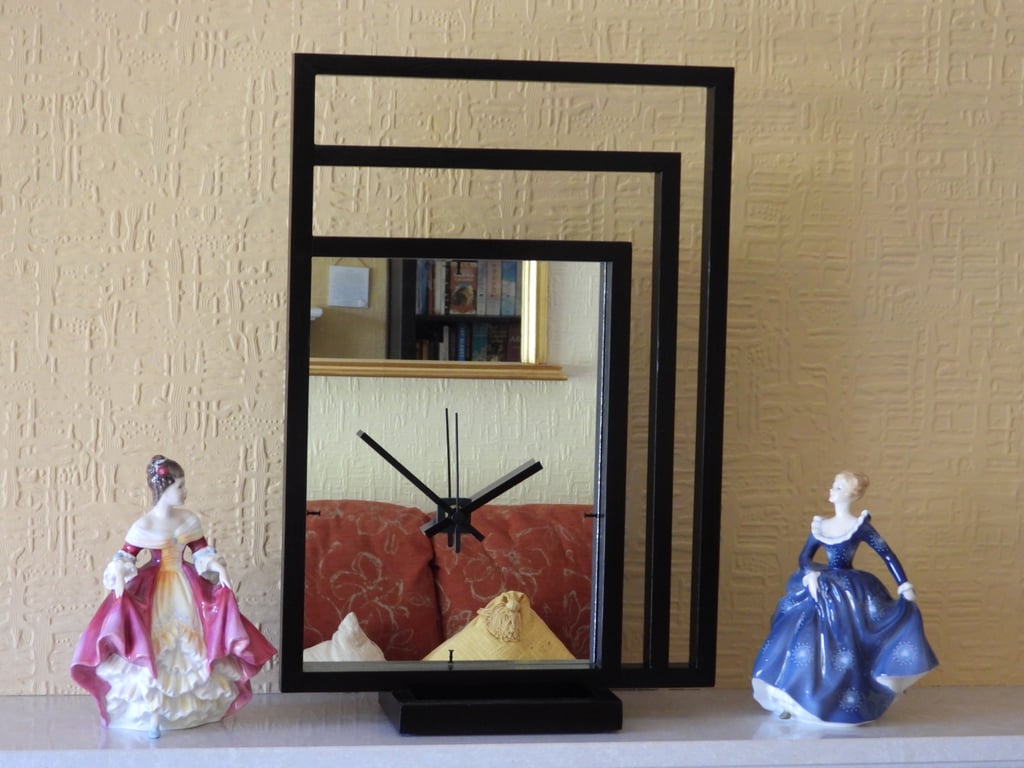 Sculpted Mantel Clock