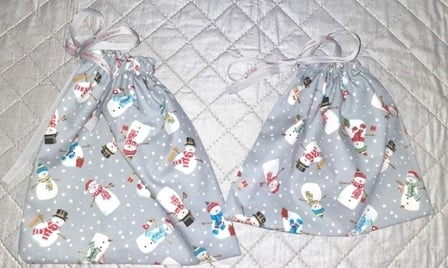 Colourful Snowmen on grey gift bag set