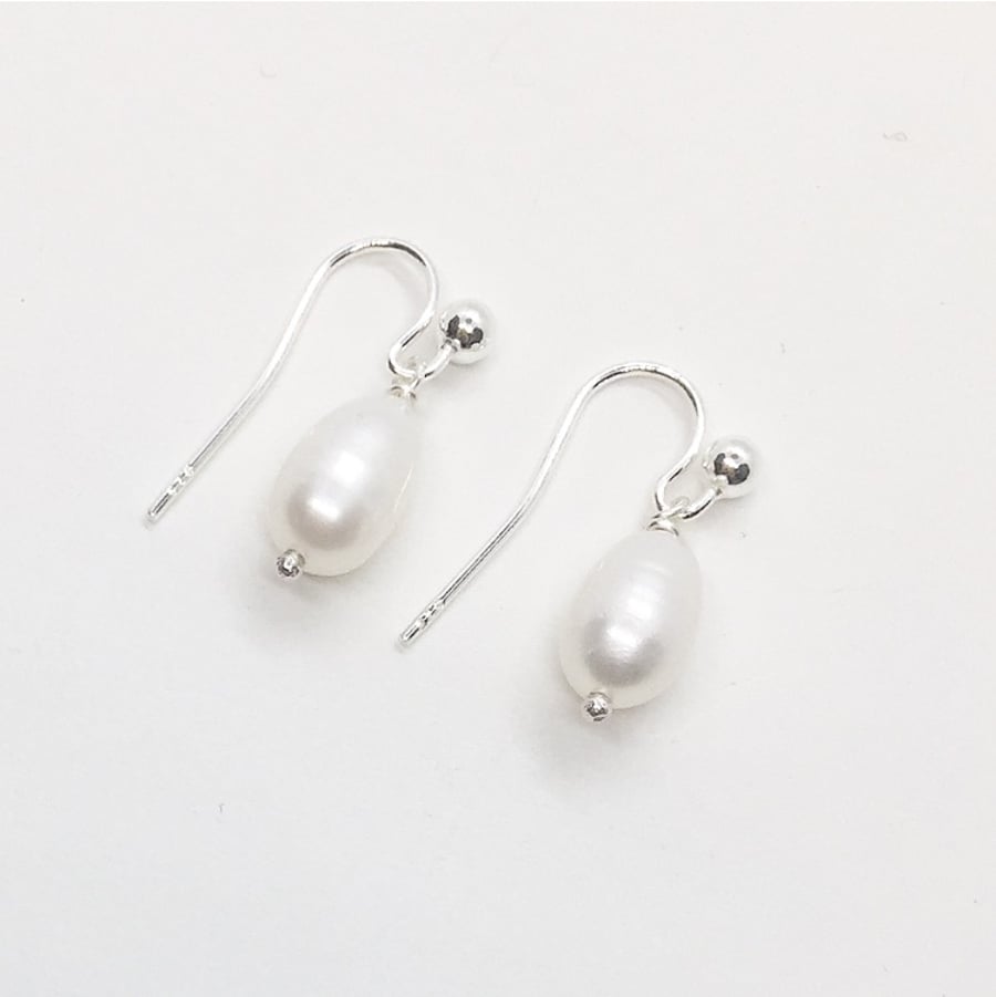 Sterling silver freshwater pearl earrings