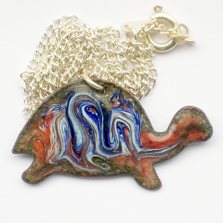 enamel pendant - tortoise scrolled red, white and blue