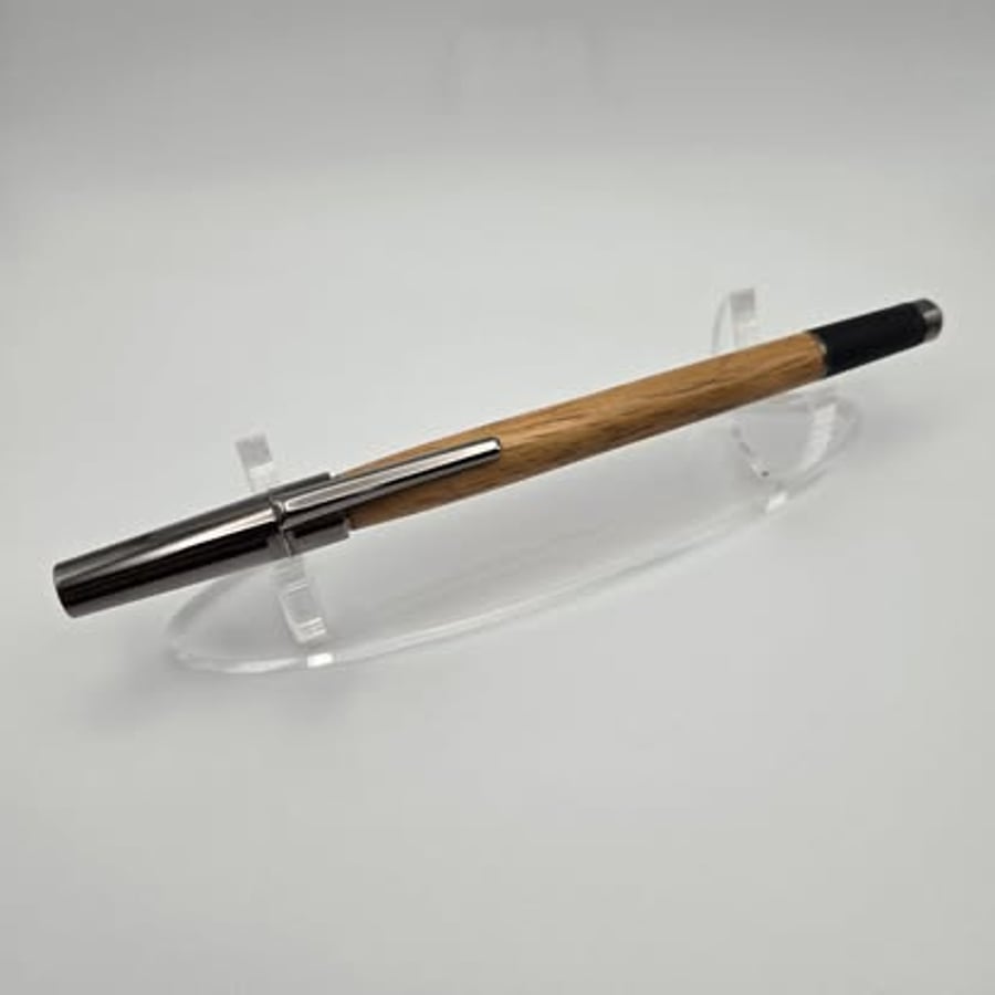 Simple Wooden Pen Takes Standard BIC Refills