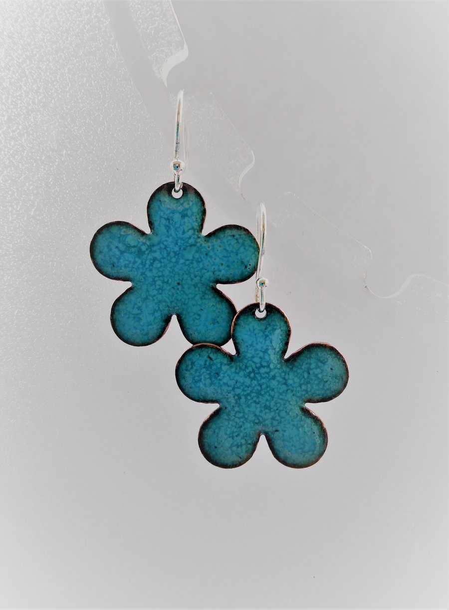 Flower shaped earrings in turquoise enamel on copper 262
