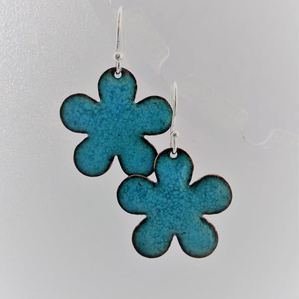 Flower shaped earrings in turquoise enamel on copper 262