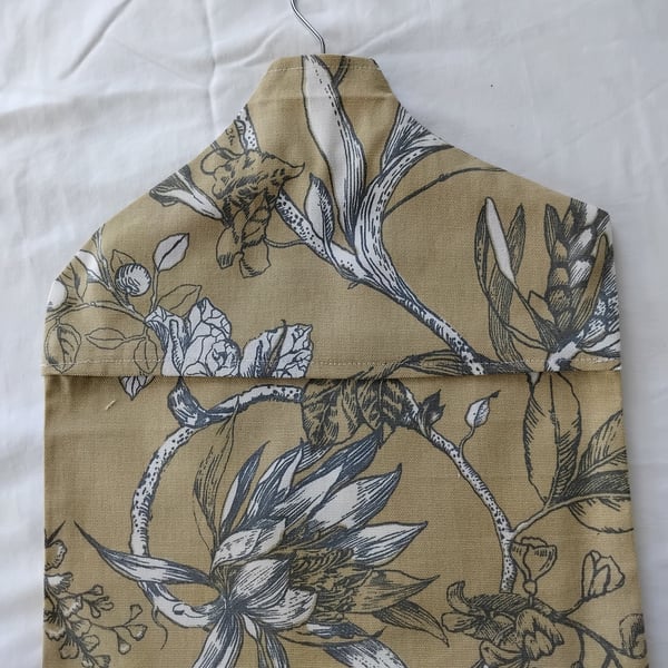 Retro Style Peg Bag