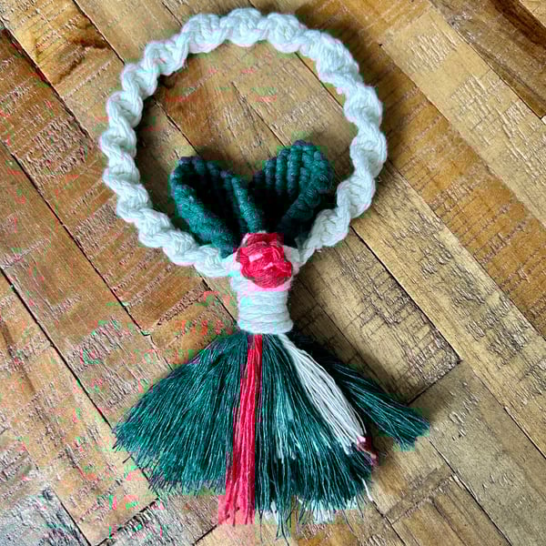 Boho Macrame Christmas Wreath Decoration - Twisted Cord