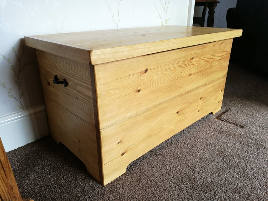 Blanket Box Storage Box Handmade Solid Wood wit... - Folksy