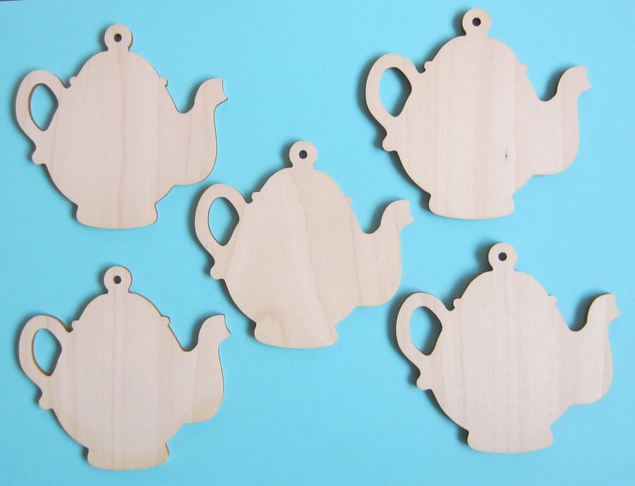 5 Wooden Teapots