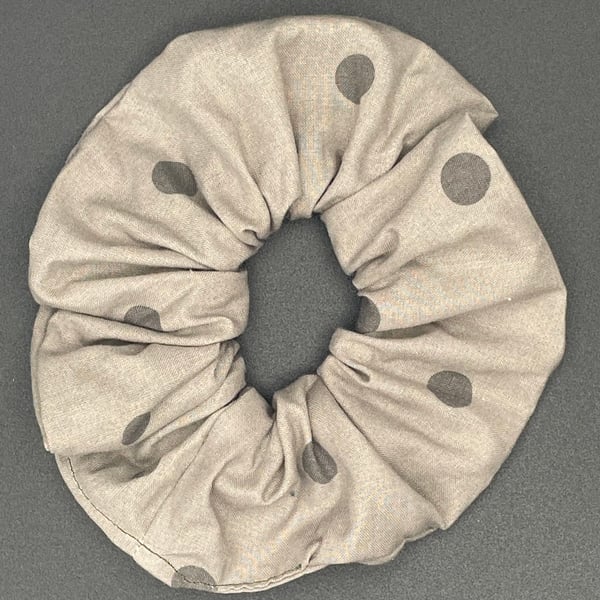 SCRUNCHIE - Dark Grey with Black Polka Dot