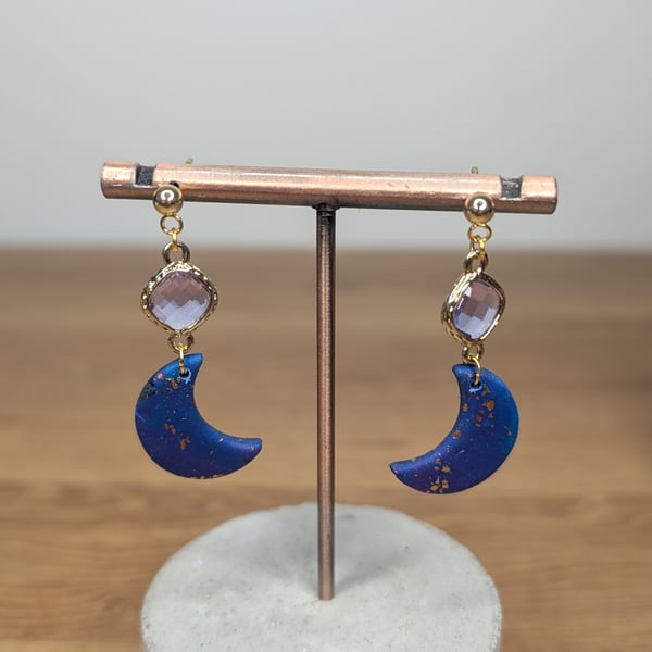 Purple heart dangle earrings 