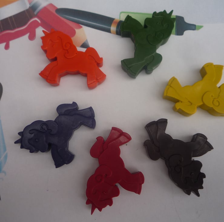 unicorn shaped novelty wax crayons x 6 crayons Folksy