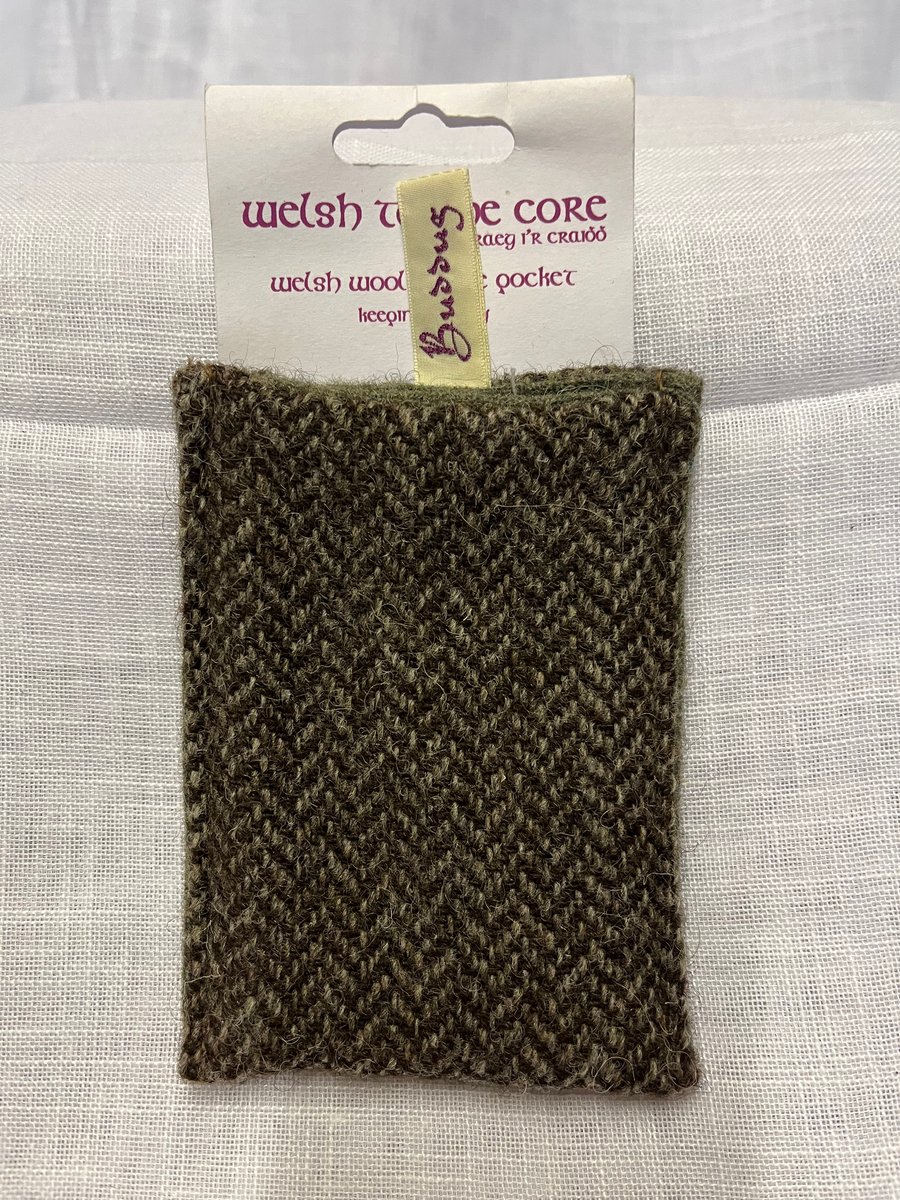 Handmade Welsh Wool Small phone pocket (retro)