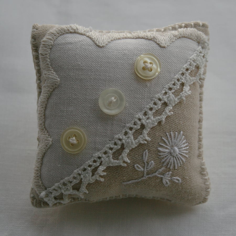 Coffee and Cream Pincushion in Linen and Lace 