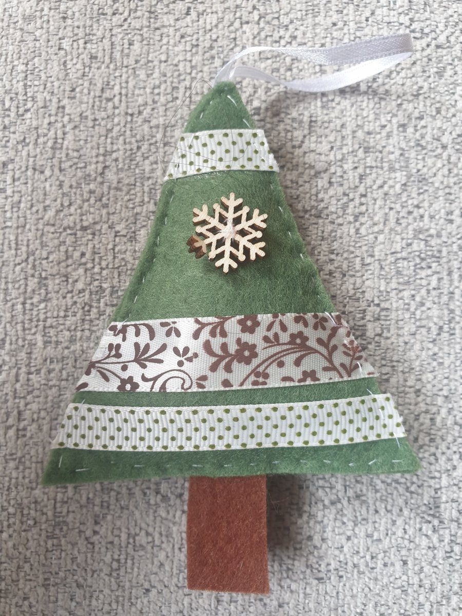 Hand sewn felt christmas tree