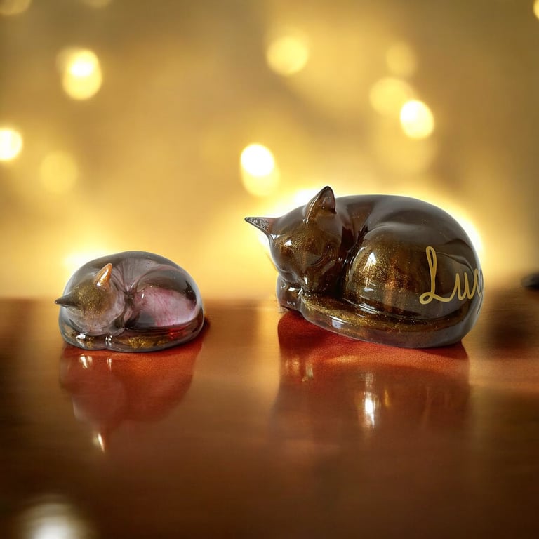 Personalized resin cat figurine Cat memorial gift statue
