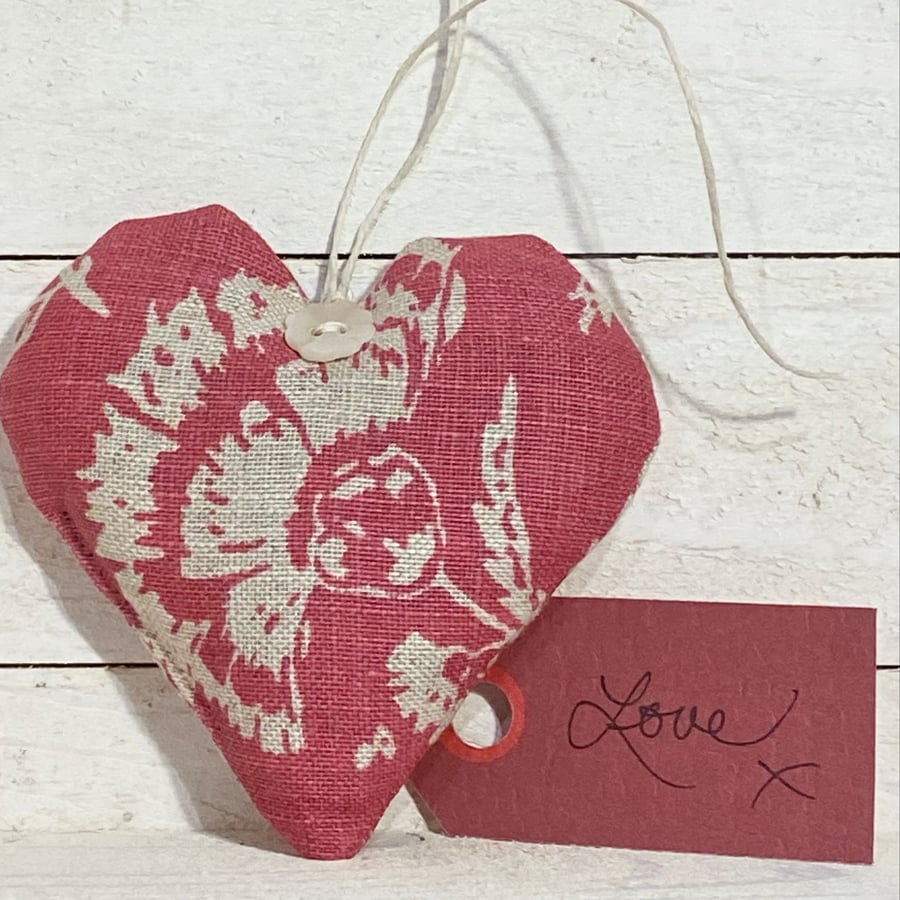 FLORAL VALENTINES HEART - Cabbages and Roses linen