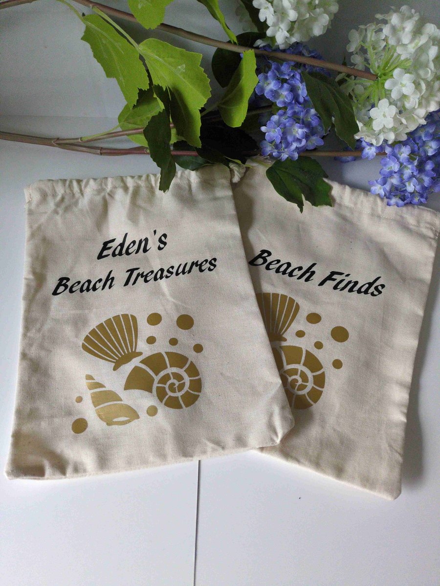Beach finds. Beach Treasures. Beach combing .Personalised bag.