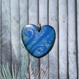 Enamelled copper swirly heart pendant 085