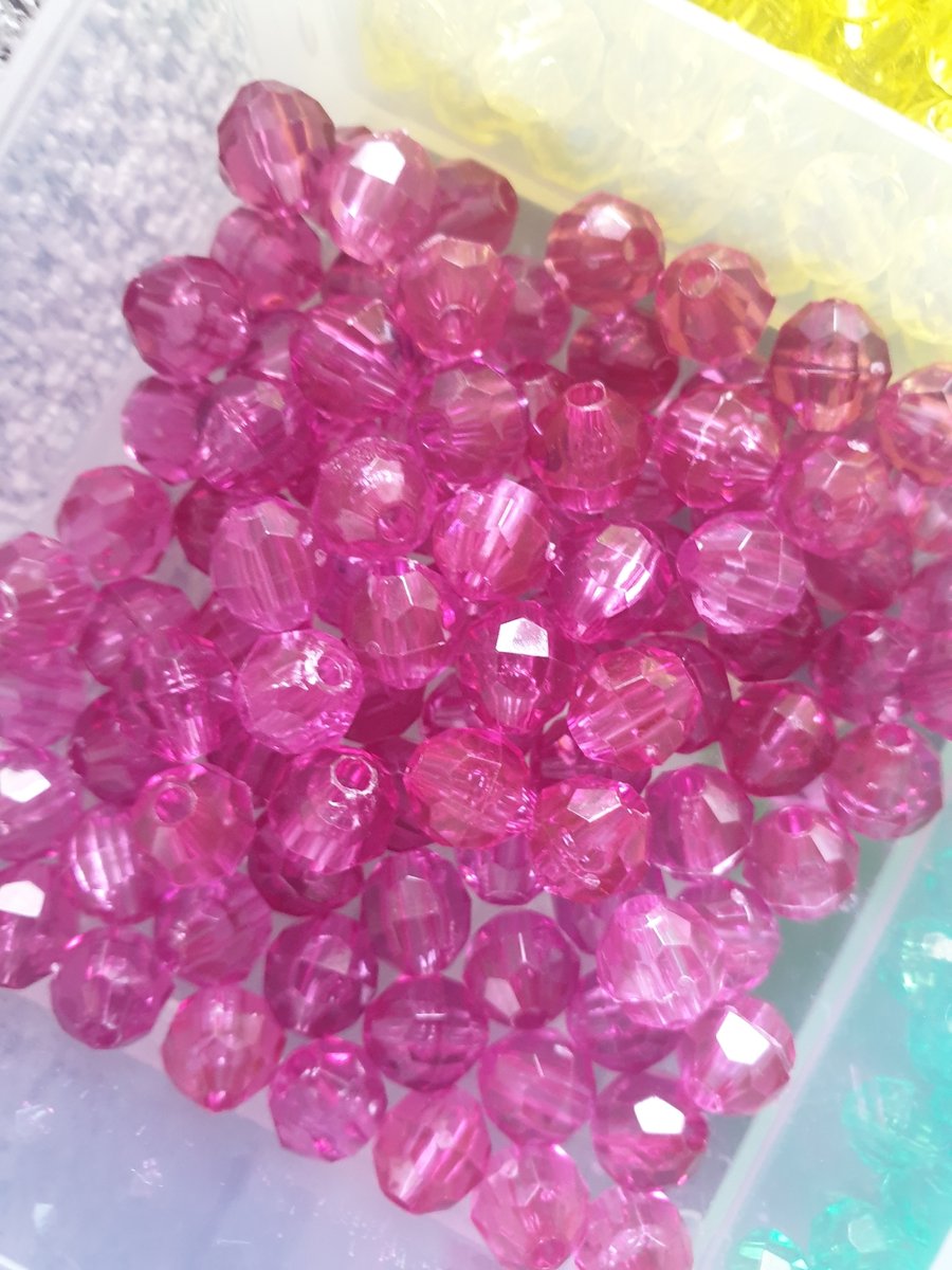 100 dusky pink faceted beads