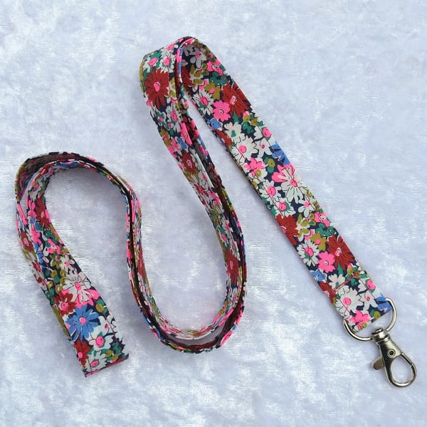 Liberty Tana Lawn lanyard, with swivel lobster clip, 20.4 inches, floral