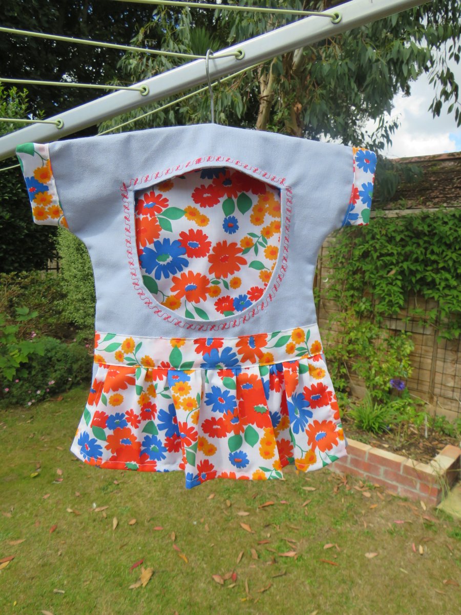 Vintage style bright peg bag