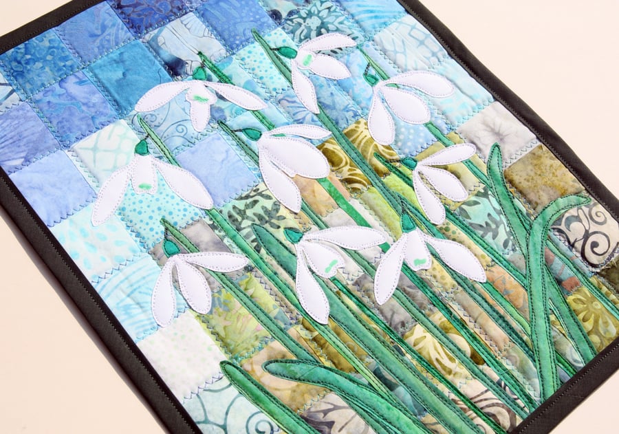 Snowdrop Pattern Art Quilt Wall Hanging