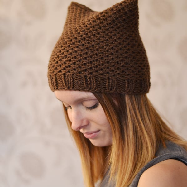 Hat Womens Brown Chunky Knit Cat Hat