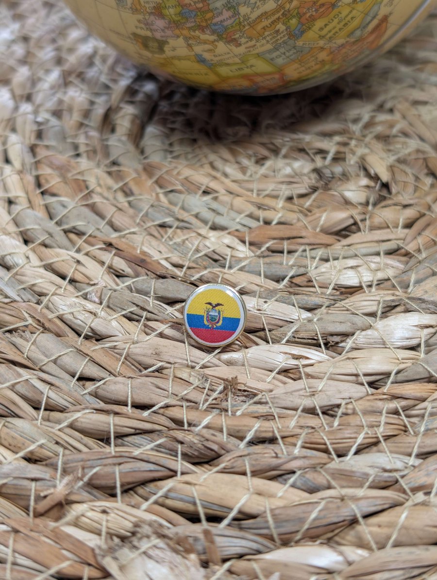 Ecuador Flag Map Pin – South America Travel Map Push Pin for Wooden Maps, 