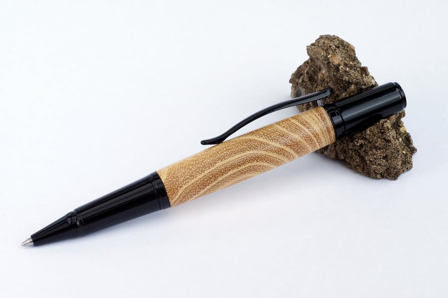 Sirocco top twist pen in cross cut Acacia