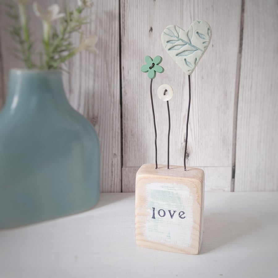  Clay Heart and Buttons in a Painted Wood Block 'Love'