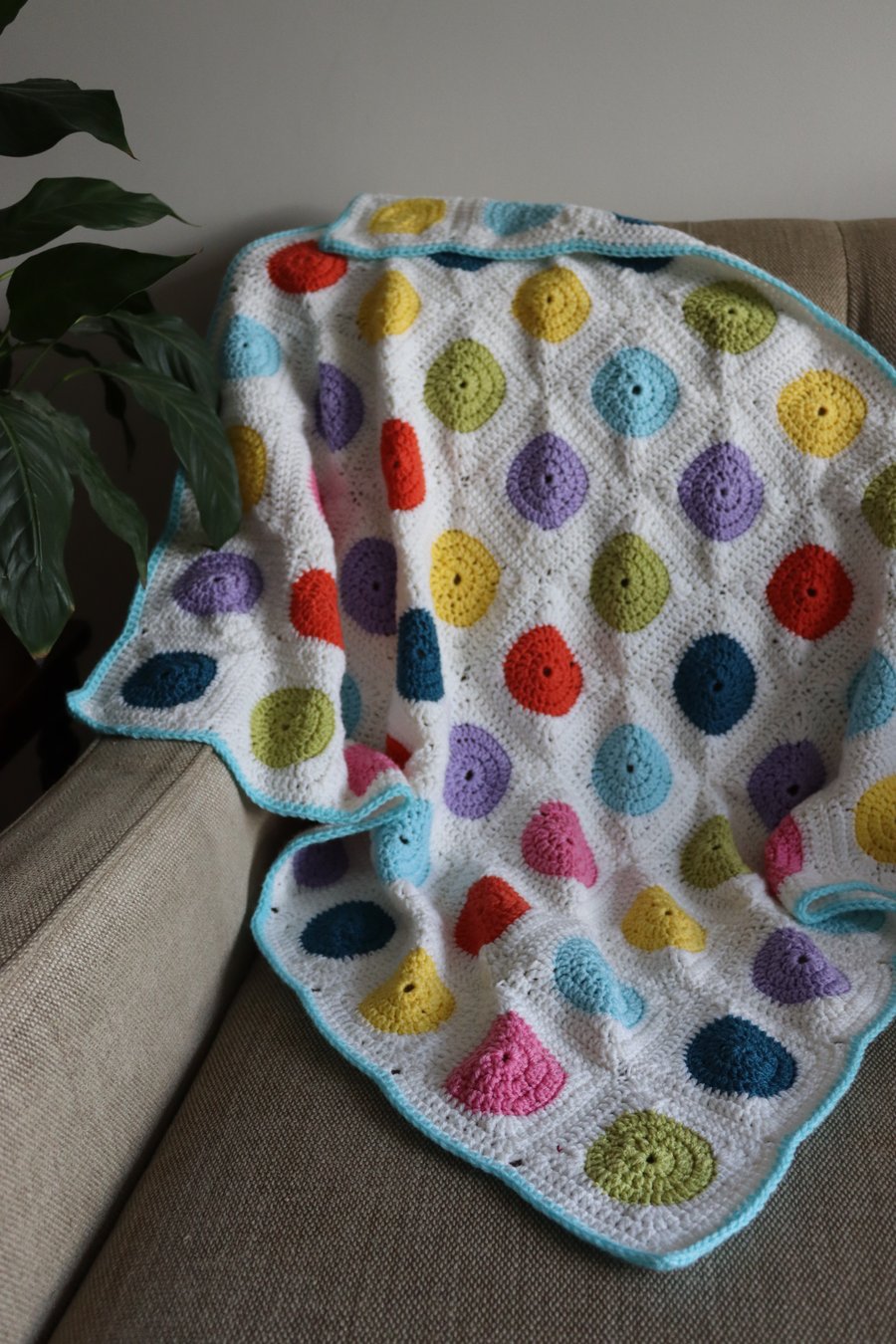 dotty crochet blanket