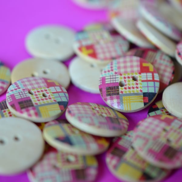 Wooden Multicoloured Retro Check Patchwork Buttons 20mm (MN2)