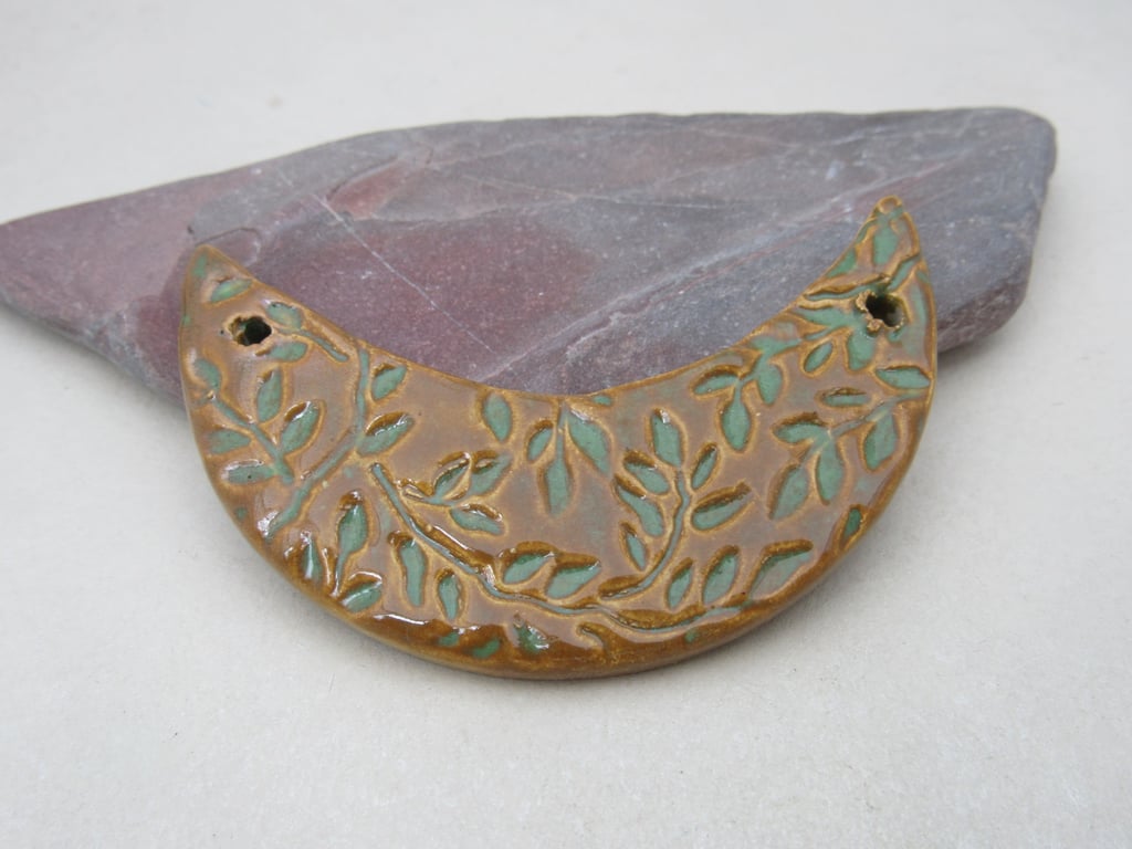 Grassland Green Brown Leaf Pattern Ceramic Crescent Bib Pendant