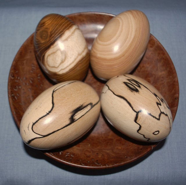 Perfectly Imperfect 4 Collectible Eggs 