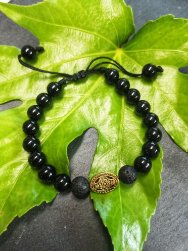 Black onyx beaded bracelet