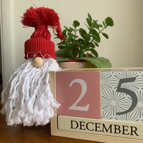 Macrame Christmas Santa, Gonk Gnome for Xmas
