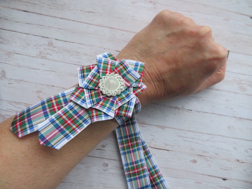 Dress Stewart Tartan Ruffle Rosette Celtic Green Wrist Corsage Prom Ceilidh