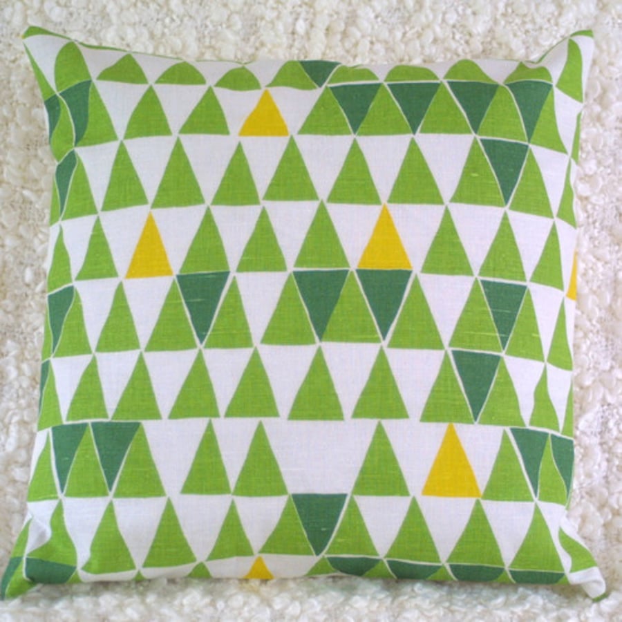 Green Geometric cushion cover