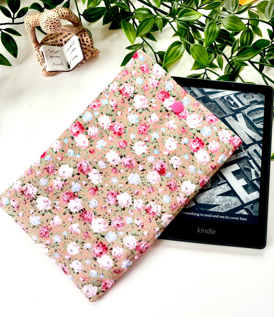 Handmade Pink Floral Kindle Sleeve, E-reader pouch, Fabric Sleeve, Kindle Case