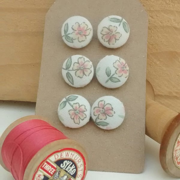 Fabric Buttons, Flower Buttons, Free Postage