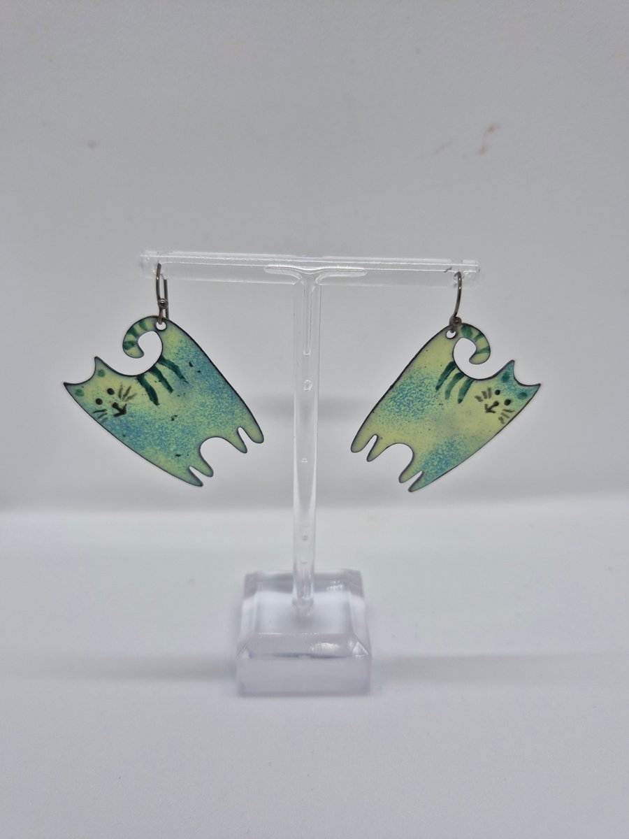 Cute and fun cat earrings