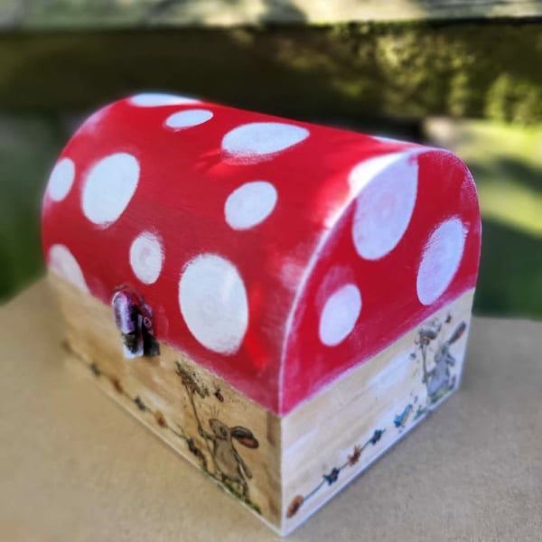 Wooden Mushroom Keepsake Box - Whimsical Forest Decor-wooden treasure box