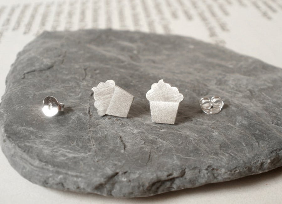 cupcake earring studs in sterling silver