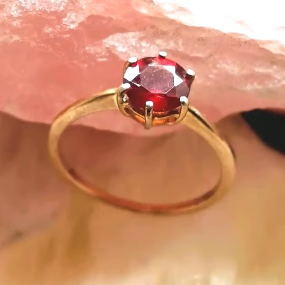 Natural Red Garnet Solitaire Gold Ring:  Size P - Q , 56.5