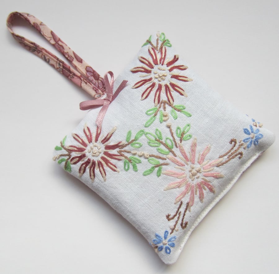 SALE Vintage Embroidered Floral Lavender Bag. 100% to Ukraine